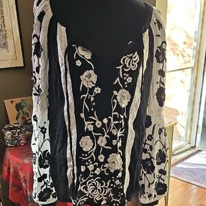 INC International Concepts Black and White Floral Embroidered Blouse